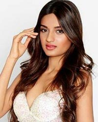 Nidhhi Agerwal